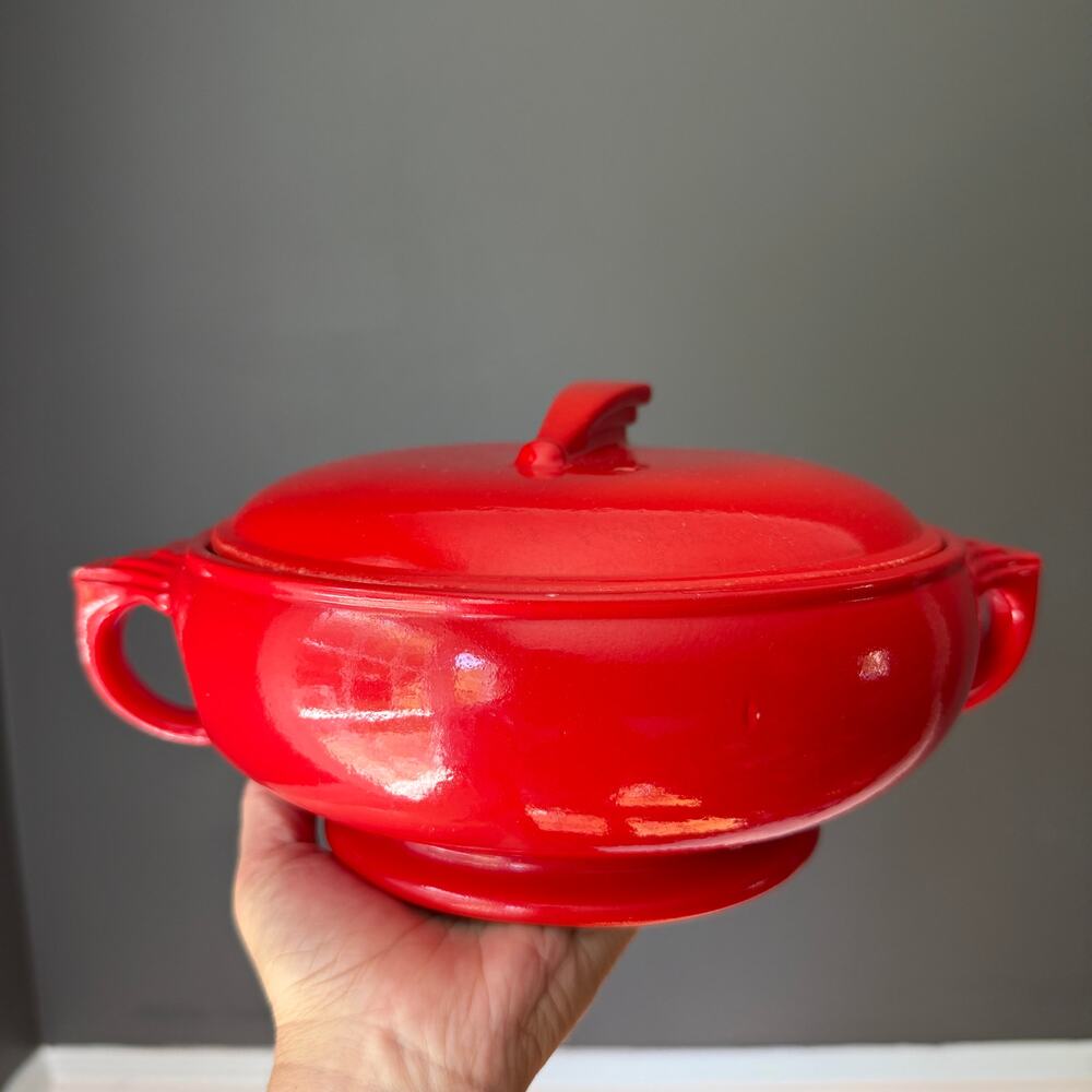 Vintage Hall China Chinese Red Sundial Covered Casserole Art Deco 1930s-50s